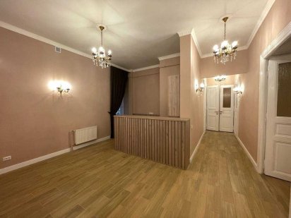 Оренда приміщення під офіс вул.Леонтовича Львов