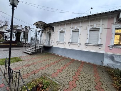 Центр Фалеєвська поряд с проспектом 50 кв.м. ремонт ціна 10000 грн/міс Миколаїв