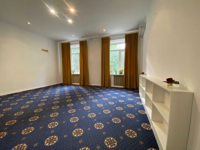 Офіс в центрі Києва, вул. Грушевського 28/2, М. Арсенальна Київ