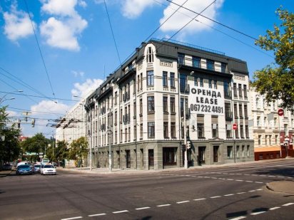 Кафе в бизнес центре класса А. Центр. (готовый бизнес). Собственник Киев