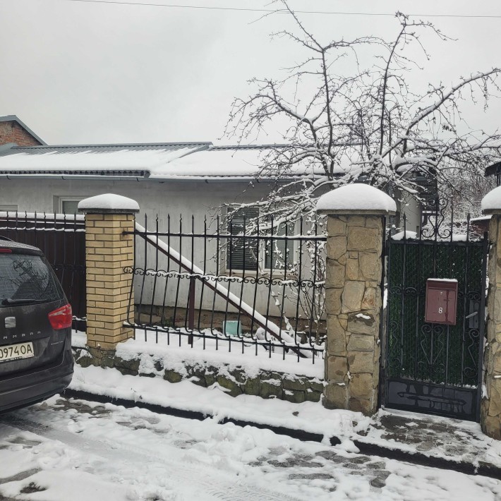Оренда приміщення,окремо стояча 55м²,паркомісця.Львів вул.Молдавська - фото 1