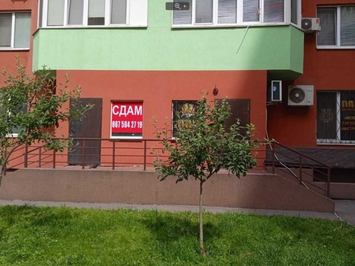 Здам комерційне приміщення 120м2 в ЖК Садовий вул. Комбінатна, 25А - фото 1