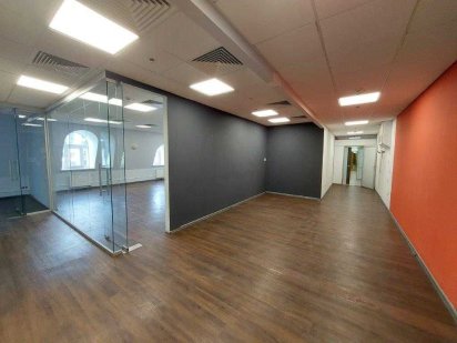 Аренда офиса в БЦ на Подоле, ул. Верхний вал (260 м2) Киев