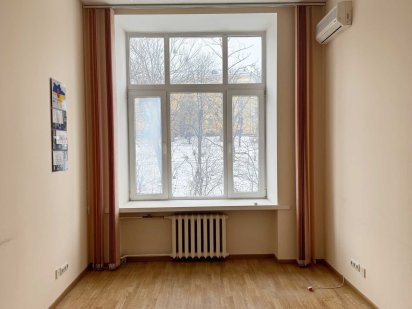 Оренда офісу 17,9 кв.м біля метро. вул. Хрещатик 7/11. є ГЕНЕРАТОР Киев