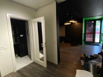 Оренда прміщення у центрі Галицький район фасад, фасадне вікно, тераса Львів