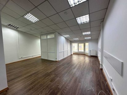 Оренда офісного приміщення 55м2 вул. Хуторівка Новобуд Сихів + паркінг Львов