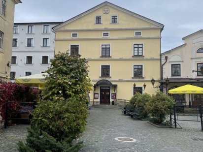 Здається в оренду приміщення у центрі Львова Львів