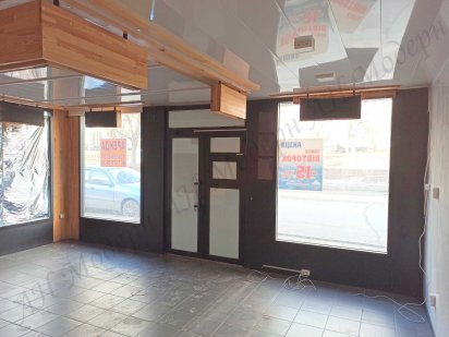 Павільйон 36 м2 по Амосова недалеко Медкомплекс Харків оренда Харків