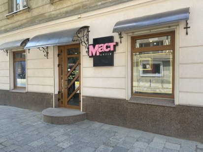 Оренда магазину, кавярні 87 м2 в центрі поч. Франка Львів