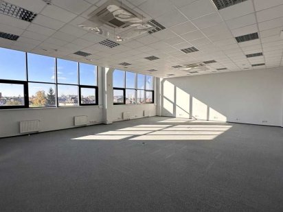 Оренда офісу з ремонтом на вул.Замарстинівська,200м2 Львов