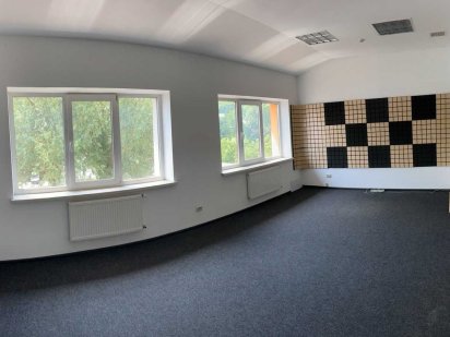 Оренда офісу 24 м по вул. Б. Хмельницького (Рогатка) Львов