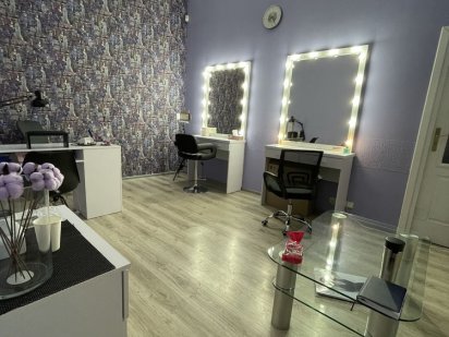Оренда робочого місця для мастра бровиста або візажиста Львів
