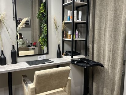 Місце в оренду для перукаря Львов