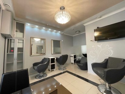 Залізничний район оренда приміщення салон краси готовий бізнес фасад Львів