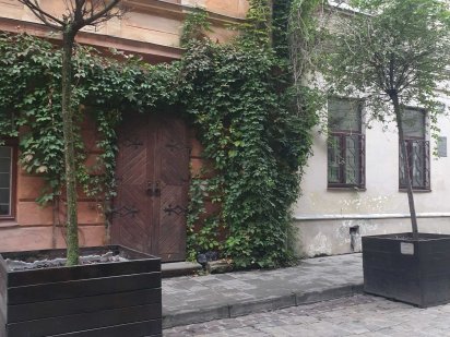 Оренда приміщ. в.Вірменська (верх) 47м.кв. ремонт  1000у.о. Львів