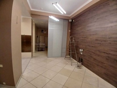 PA S4 Сдам помещение с ремонтом в Центре по красной линии Харків