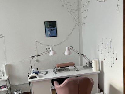 Сдам рабочее место мастера маникюра Харків