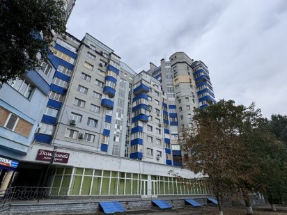 Аренда Помещение 700квм, ул. Родниковая 9а, Новострой Харків