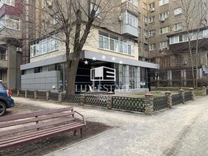 Аренда помещения 140 м2, центр м. Научная, ул. Ю. Зойфера 4, Харьков Харків