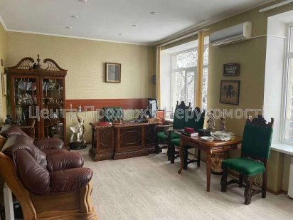 Здам тихий офіс з меблями поряд з метро Наукова Харьков