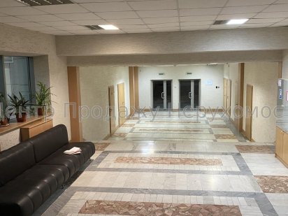 Здам приміщення з опаленням, метро Захисників України Харьков