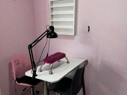 Місце майстра маникюру Софіївська Борщагівка