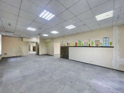 фасадное помещение 300 кв.м, ул. Абрикосовая, ЖК Almond Гатне