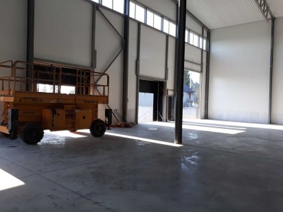 Утеплений євроангар  2300  кв.м. з   доковими + нульовими  воротами Святопетровское