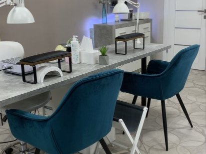 Оренда місця у салоні краси манікюр бровіст візажист жк Софія Софіївська Борщагівка