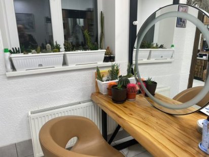 Робоче місце перукаря , майстра манікюру Софіївська Борщагівка