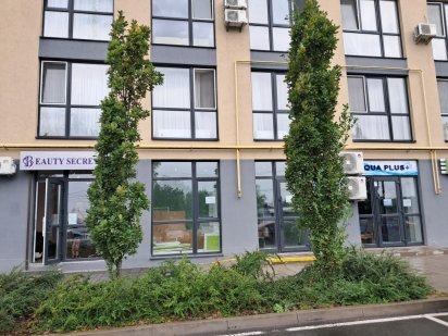 Оренда фасад 53м2 Хотів