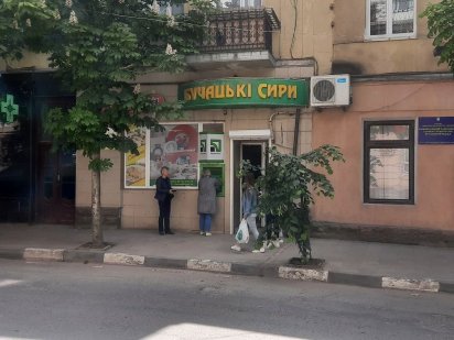 Здається в суборенду частина приміщення Бучач