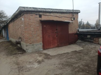 Гараж цегляний в районі зупинки вулиці Данила Апостола(Боженка) Полтава