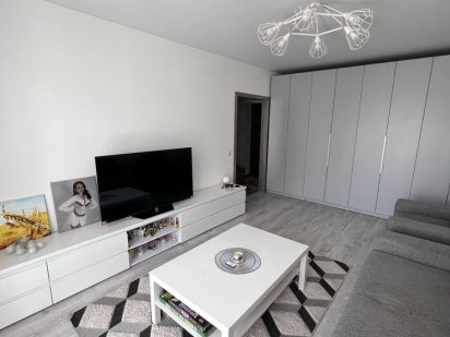 Продам 3х кімнатну квартиру 72м2 з гарним якісним сучасним ремонтом Коломия