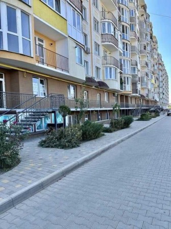 Продам 3-комн. квартиру с КЛАДОВОЙ!  НОВЫЙ, КИРПИЧНЫЙ дом +АГВ! - фото 1