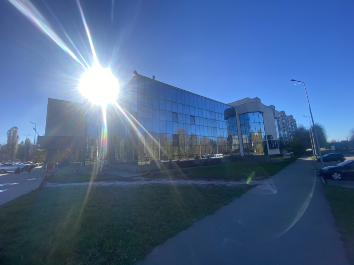 Надам в оренду торгове приміщення від 100 м2 - фото 1