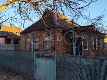 Продаж будинку з великою ділянкою. провулок Дежнева. Кривий Ріг