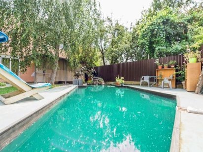 640 Будинок подобово в Києві