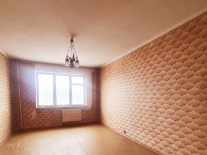 3-кімнатна 67м за гривню ТАК на К.шляху 39 , під ремонт Борисполь