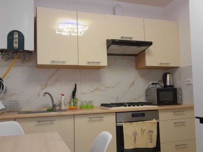 Вільний. Затишний будинок у центрі міста подобово посуточно Берегово