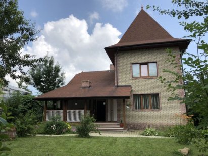 Будинок з садом і верандою.Котедж..Оренда будинку. Трускавец