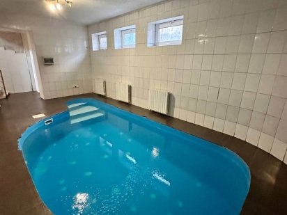 Cдам посучточно мероприятий  дом 5 спален бассейн подогрев сауна 13 ф) Одесса