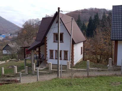 Здається двох поверховий будинок в Шаян Шаян