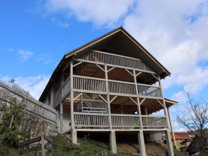 Садиба,котедж у карпатах,,Звуки КарпатʼʼЛазещина Лазещина