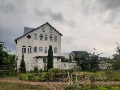 Будинок на березі Десни Пухівка