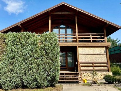 Затишний будинок з басейном,лазнею та більярдом для вашого відпочинку! Хотяновка