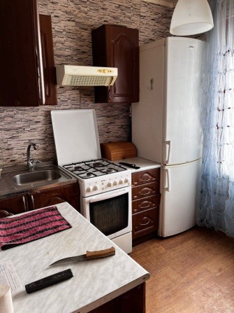 Продам 2к квартиру 55 м.кв., кв.Ватутина, р-н восточного рынка, 9/9 эт. - фото 1