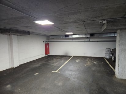 Продаж паркомісця Вишневе