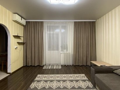 Здається подобово житло Каменское