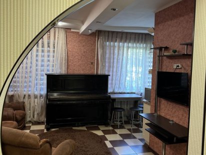 Аренда квартиры посуточно  3 ком